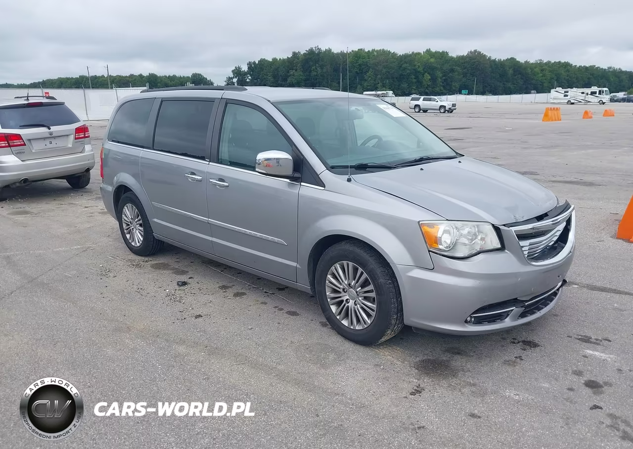 2014 Chrysler Town & Country Touring-L