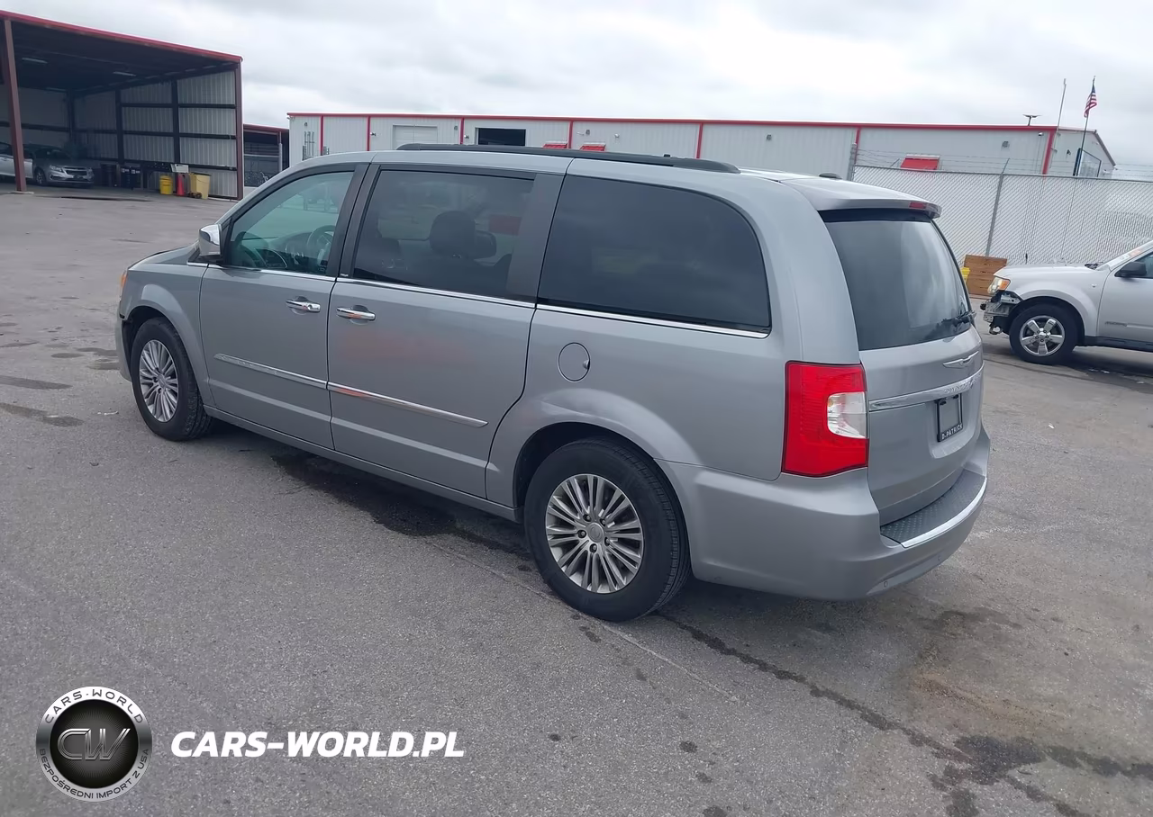 2014 Chrysler Town & Country Touring-L VIN:2C4RC1CG3ER198843 - 3