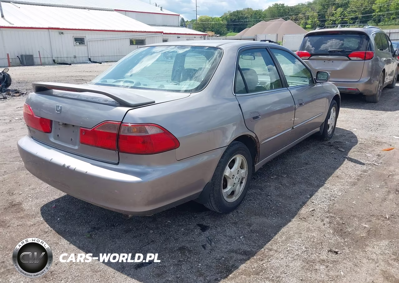 2000 Honda Accord 2.3 Ex VIN:1HGCG5652YA049250 - 4