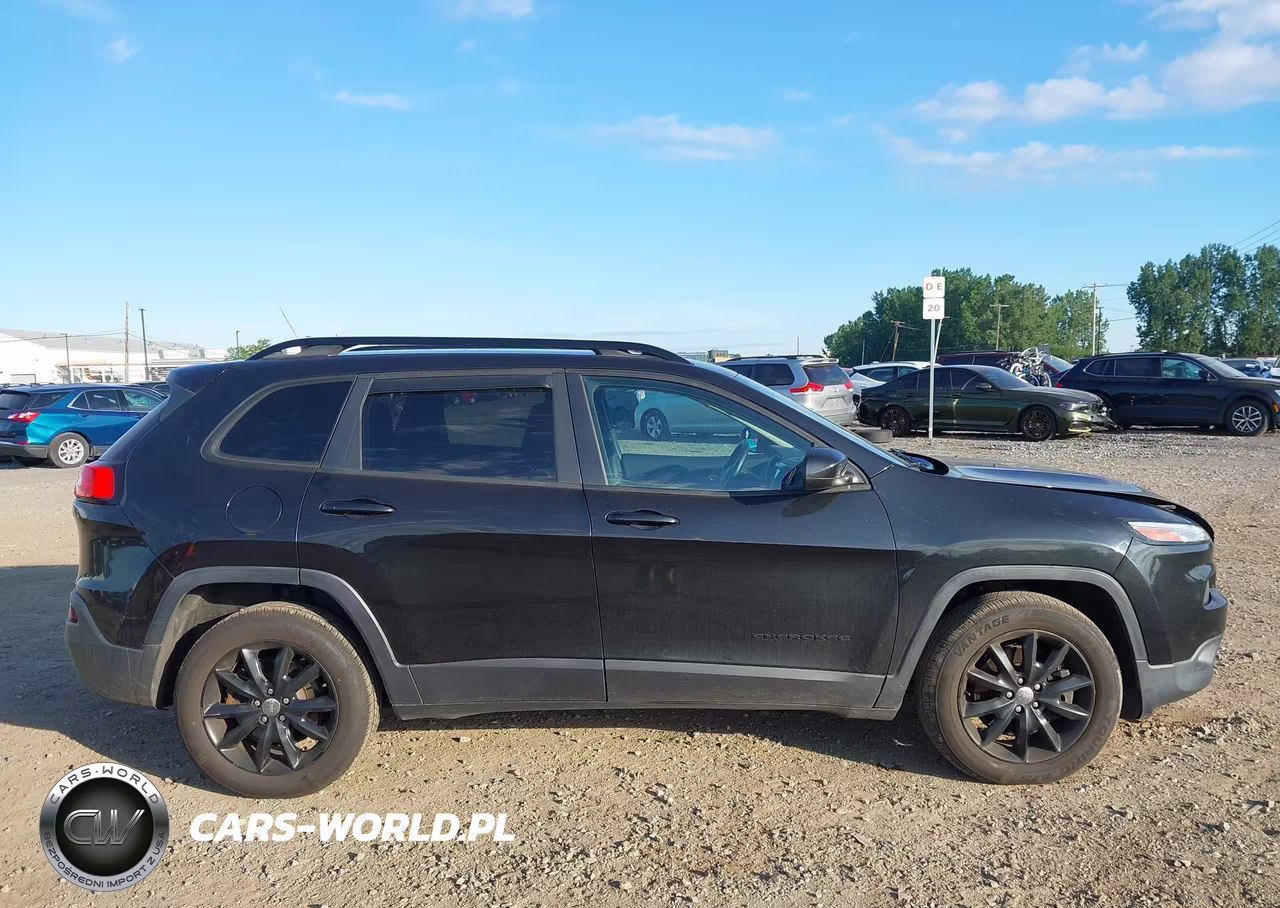 2014 Jeep Cherokee Altitude VIN:1C4PJMCS1EW290852 - 13