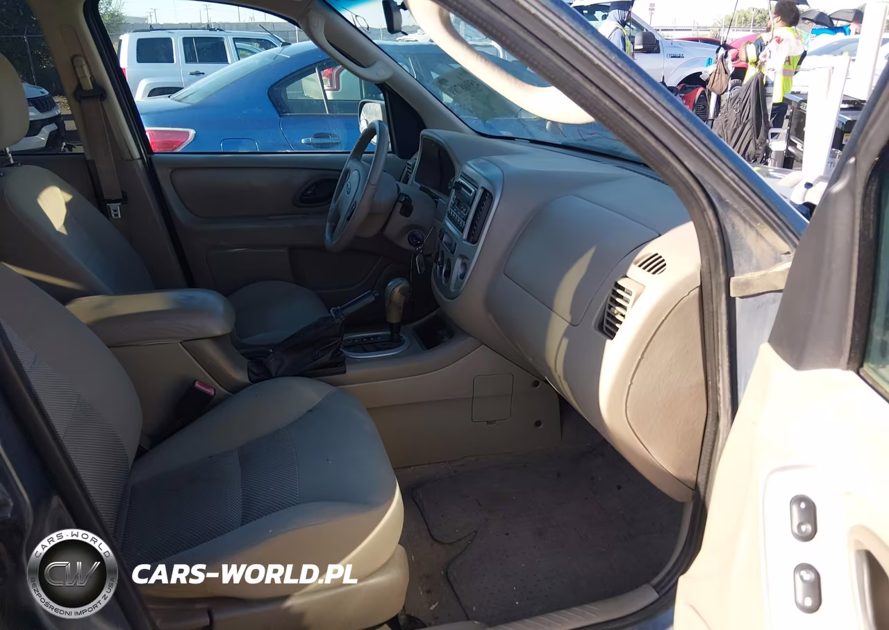 2005 Ford Escape Xlt VIN:1FMYU93145KD73310 - 5