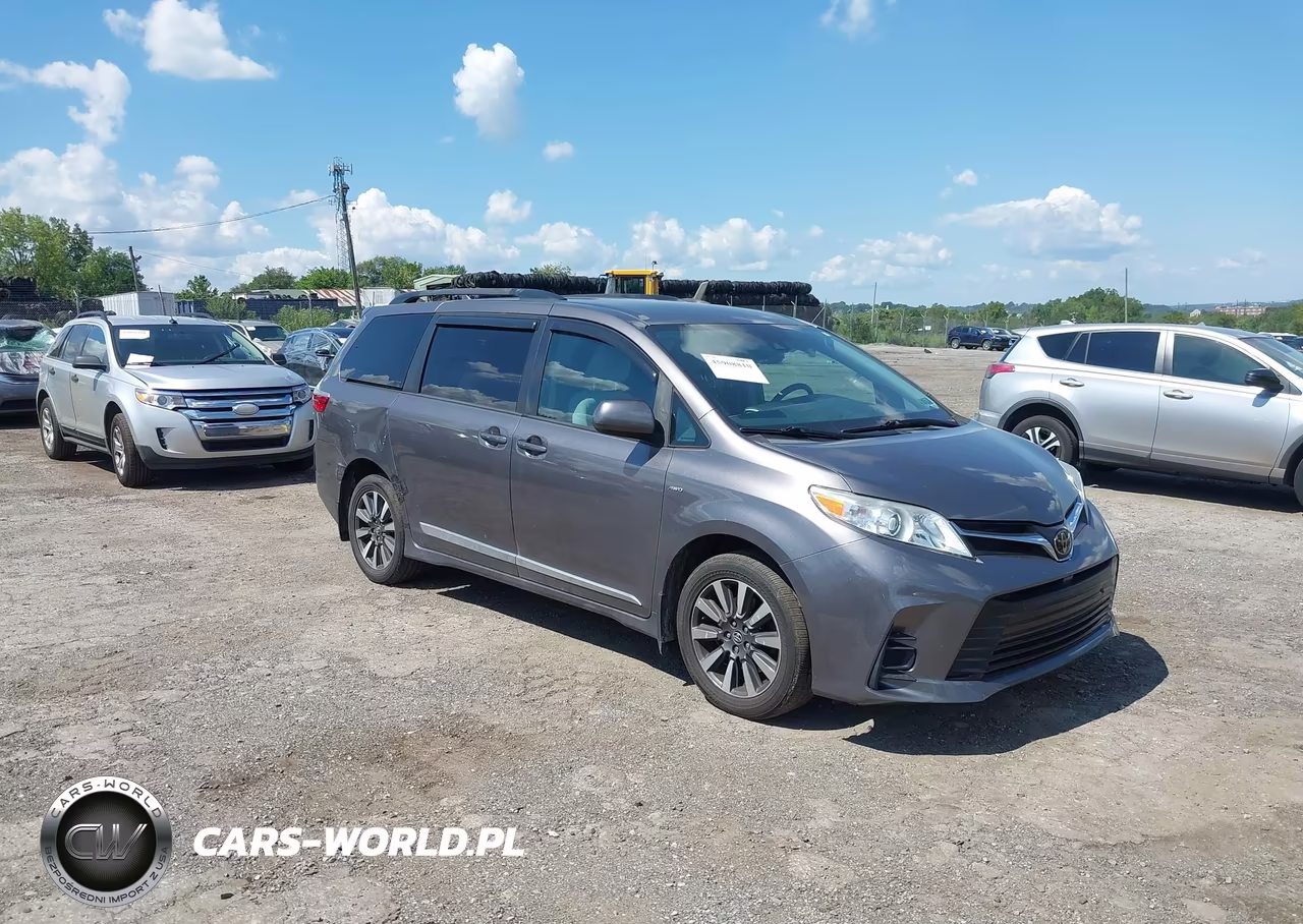2020 Toyota Sienna Le