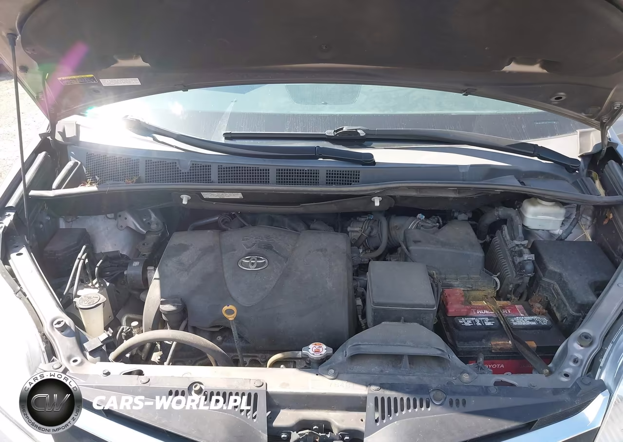 2020 Toyota Sienna Le VIN:5TDJZ3DC3LS228110 - 10