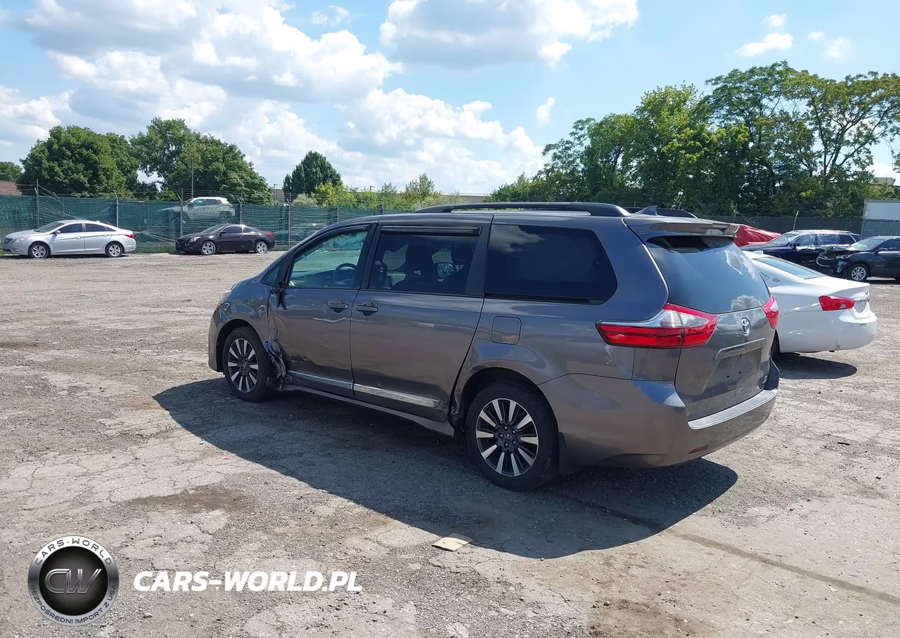 2020 Toyota Sienna Le VIN:5TDJZ3DC3LS228110 - 3