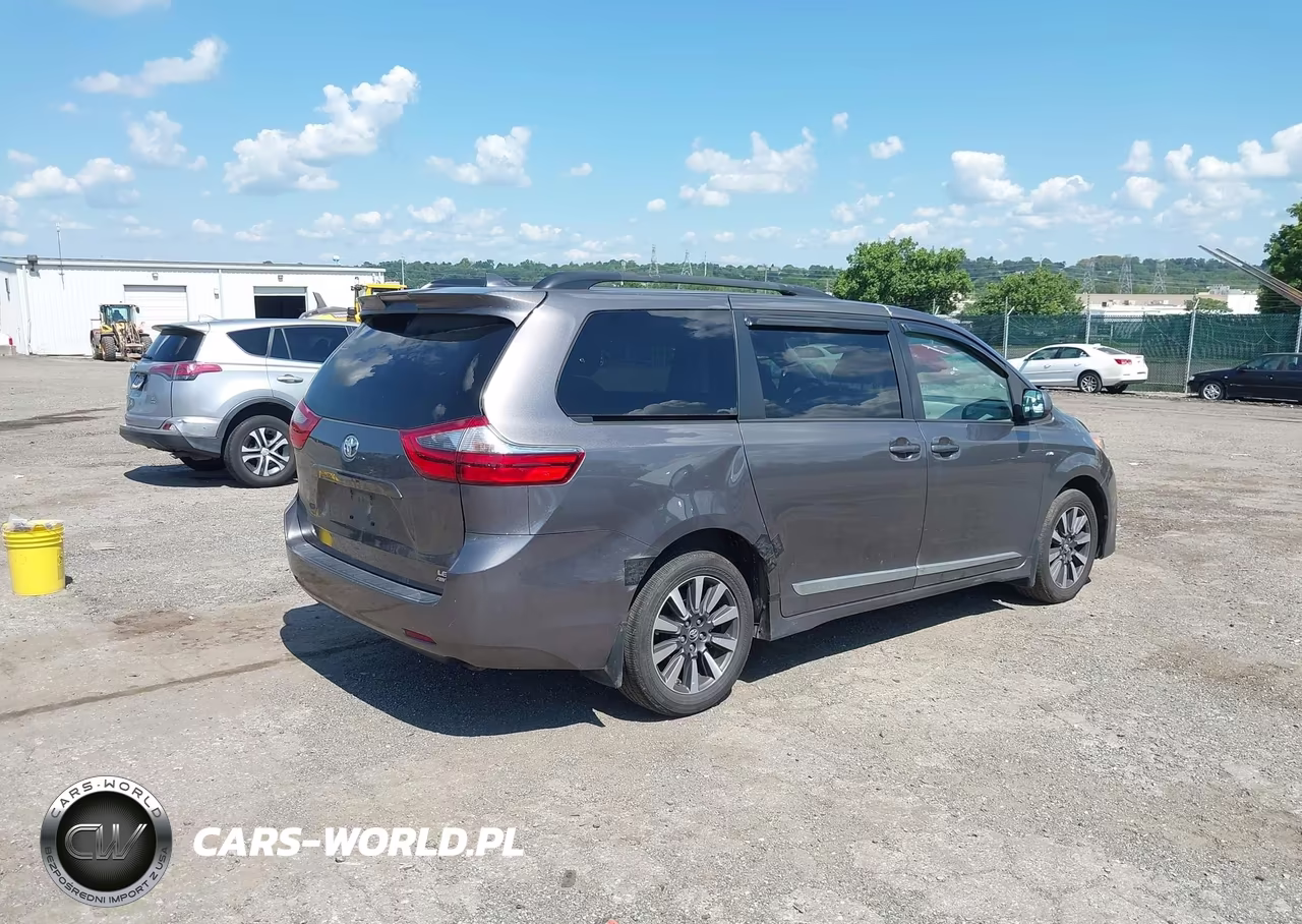 2020 Toyota Sienna Le VIN:5TDJZ3DC3LS228110 - 4