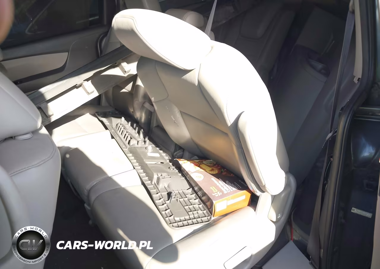 2014 Honda Odyssey Ex-L VIN:5FNRL5H64EB131137 - 21