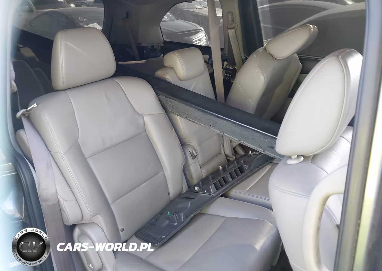 2014 Honda Odyssey Ex-L VIN:5FNRL5H64EB131137 - 8