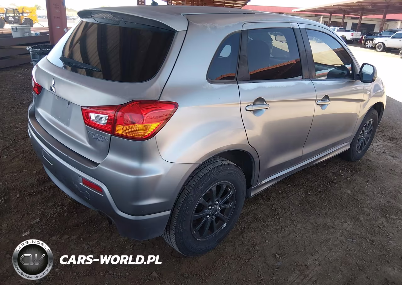 2011 Mitsubishi Outlander Sport Es VIN:JA4AP3AU8BZ014613 - 4