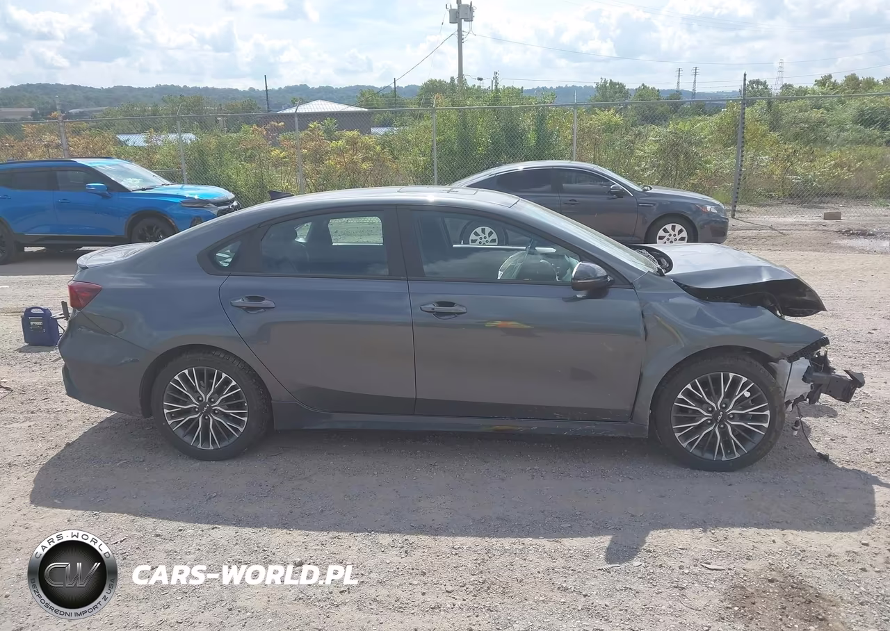2024 Kia Forte Gt-Line VIN:3KPF54AD6RE777632 - 14