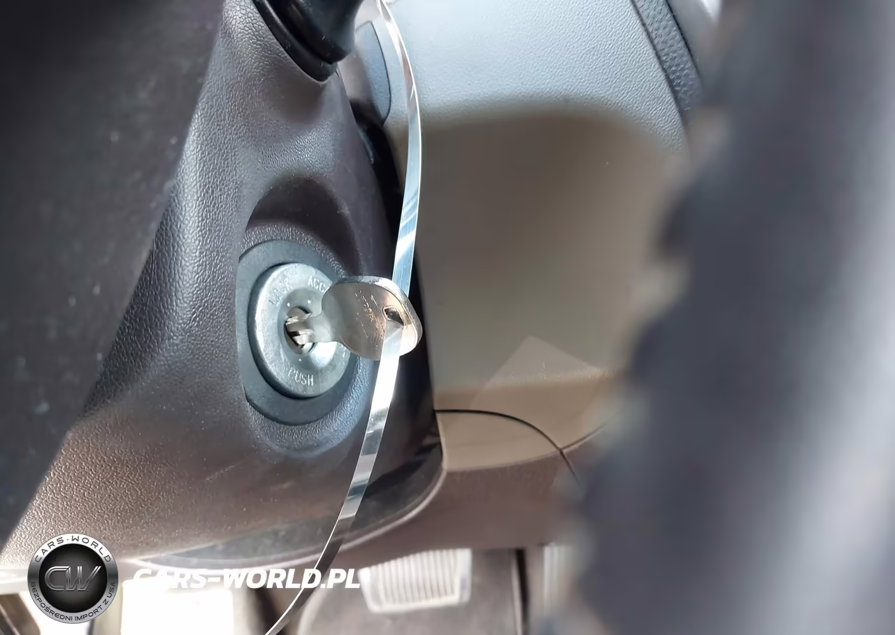 2012 Hyundai Tucson Gls VIN:KM8JU3AC3CU376400 - 11