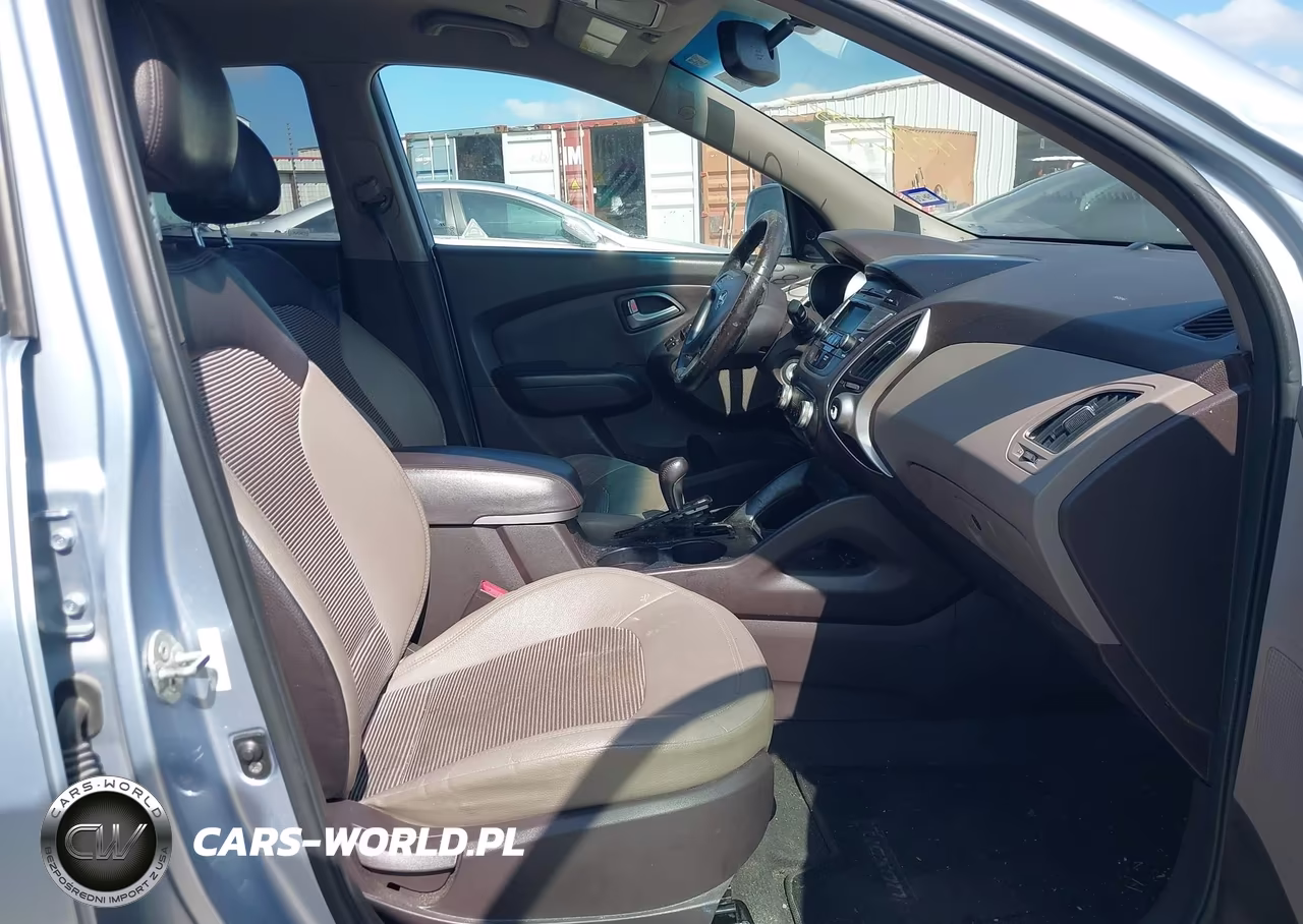 2012 Hyundai Tucson Gls VIN:KM8JU3AC3CU376400 - 5