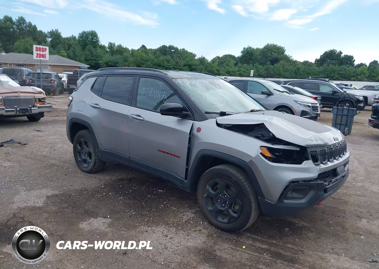 2023 Jeep Compass Trailhawk 4X4 – zdjęcie 1 z 17