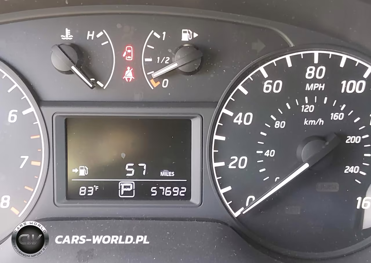 2016 Nissan Sentra S VIN:3N1AB7APXGY213530 - 16