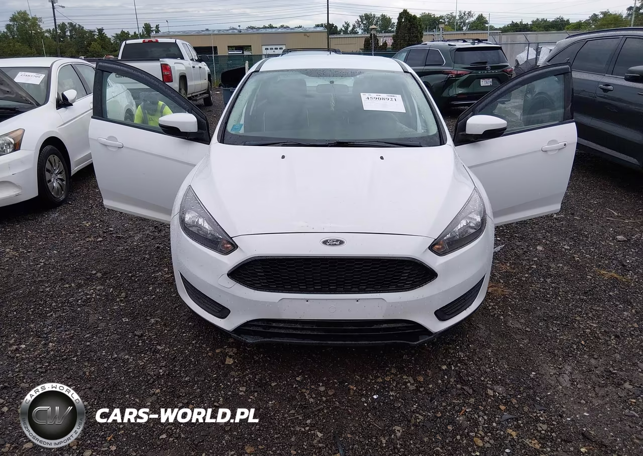 2016 Ford Focus Se VIN:1FADP3F2XGL312235 - 6