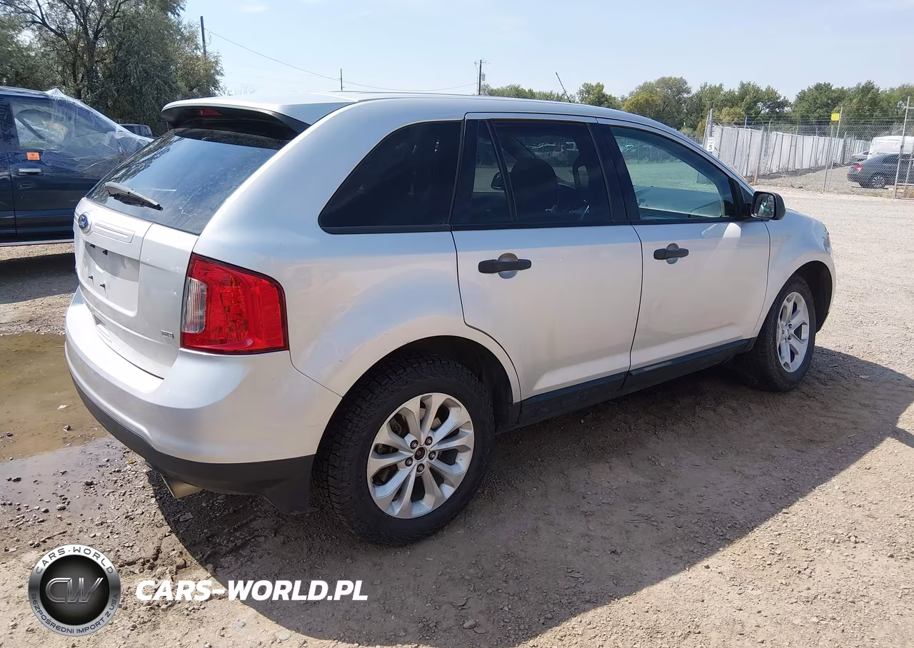 2013 Ford Edge Se VIN:2FMDK4GCXDBC30826 - 4
