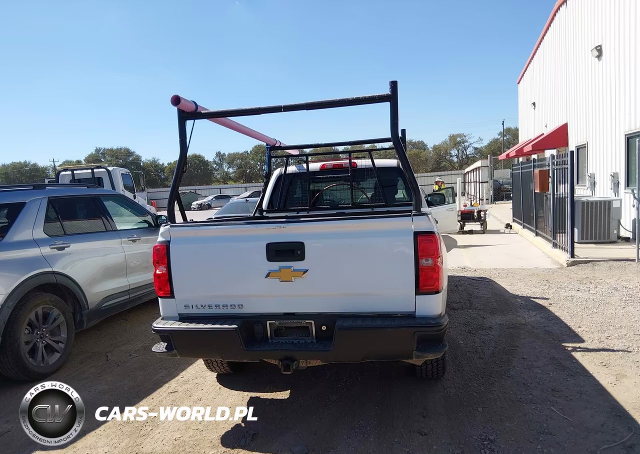2018 Chevrolet Silverado 1500 Wt VIN:1GCRCNEHXJZ138765 - 16