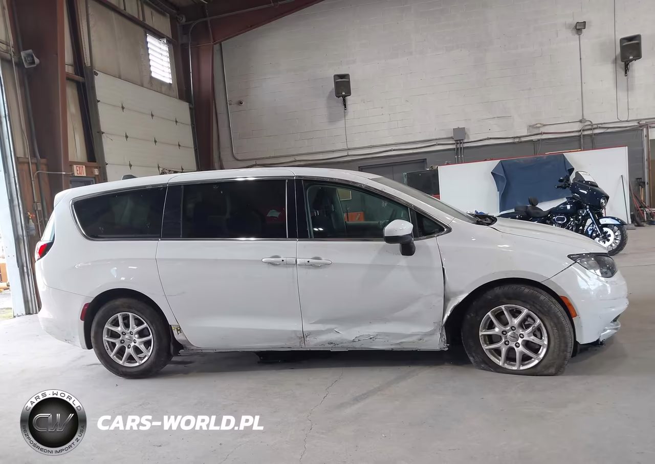 2023 Chrysler Voyager Lx VIN:2C4RC1CG1PR578508 - 13