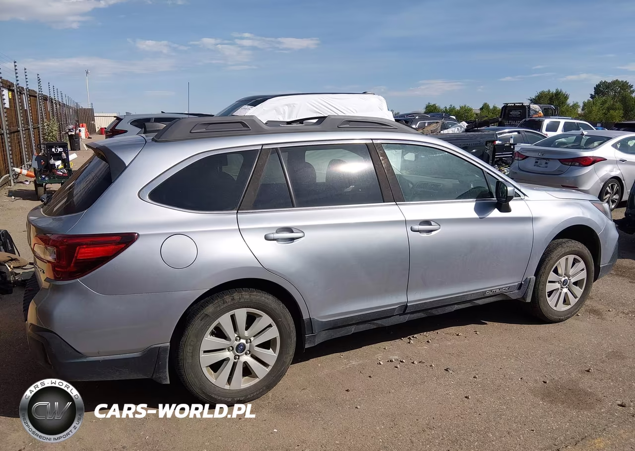 2019 Subaru Outback 2.5I Premium VIN:4S4BSAFC2K3355355 - 13