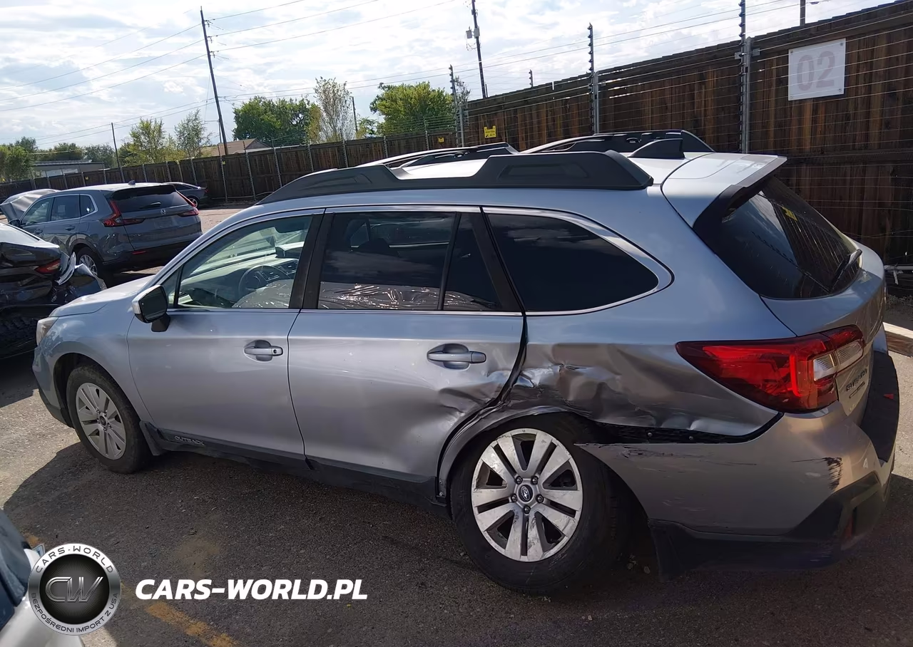 2019 Subaru Outback 2.5I Premium VIN:4S4BSAFC2K3355355 - 14