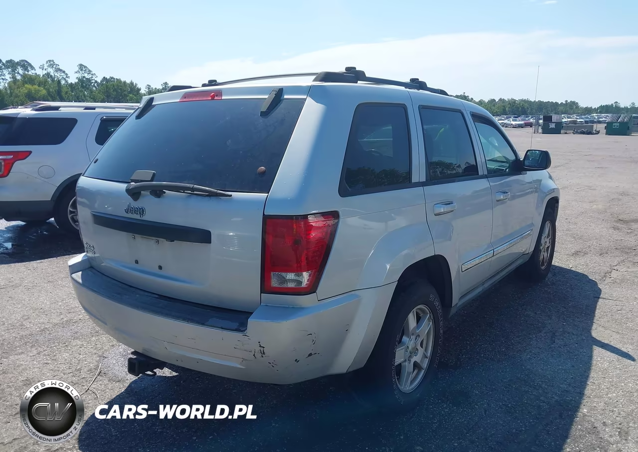 2007 Jeep Grand Cherokee Laredo VIN:1J8GR48K47C656284 - 4