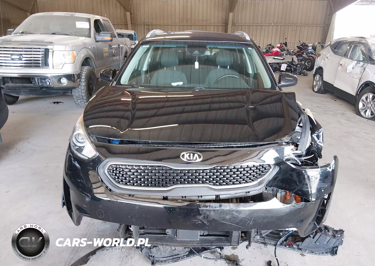 2018 Kia Niro Plug-In Hybrid Lx VIN:KNDCM3LD8J5138360 - 11