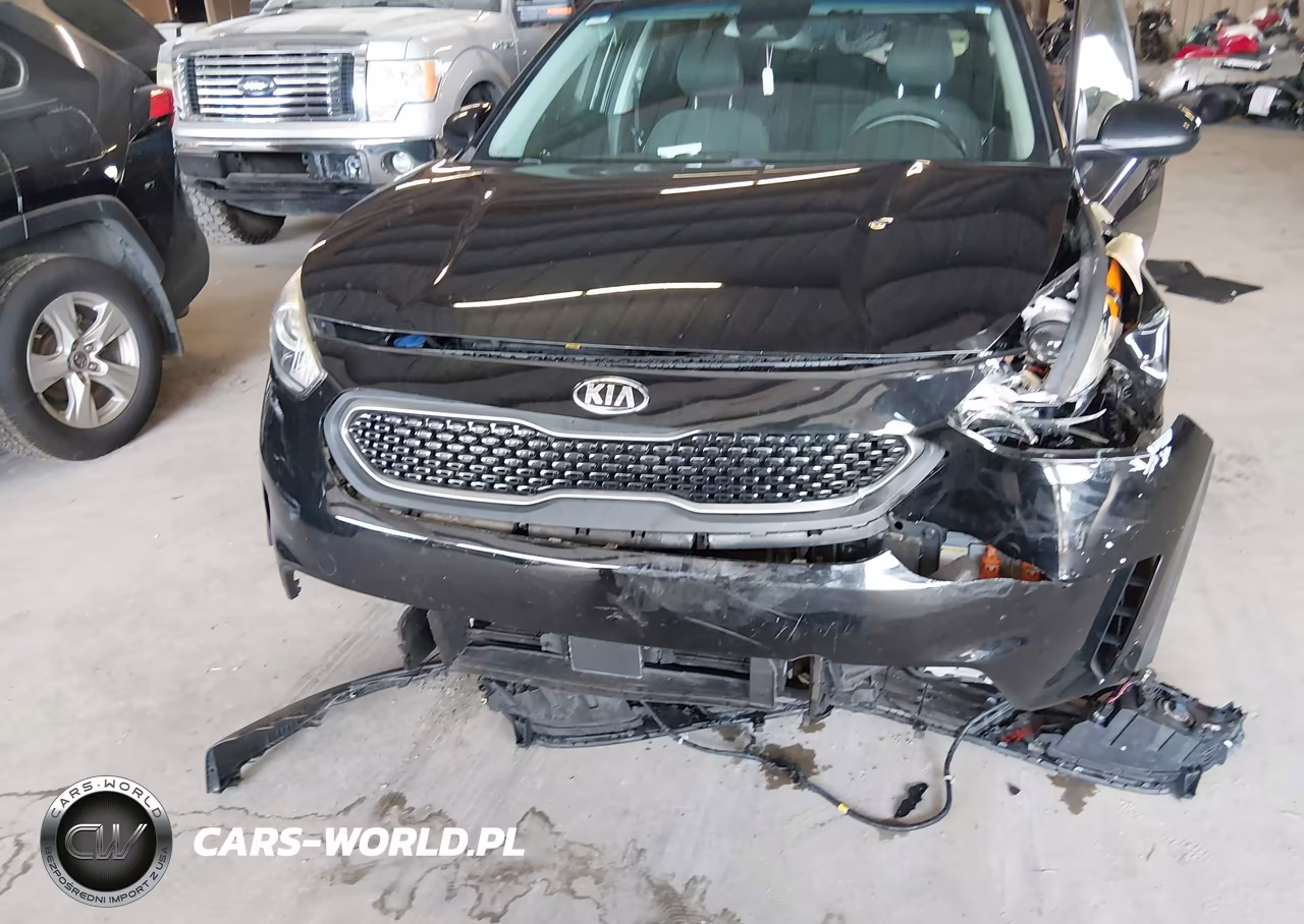 2018 Kia Niro Plug-In Hybrid Lx VIN:KNDCM3LD8J5138360 - 6
