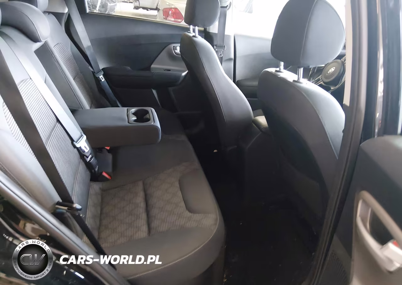 2018 Kia Niro Plug-In Hybrid Lx VIN:KNDCM3LD8J5138360 - 8