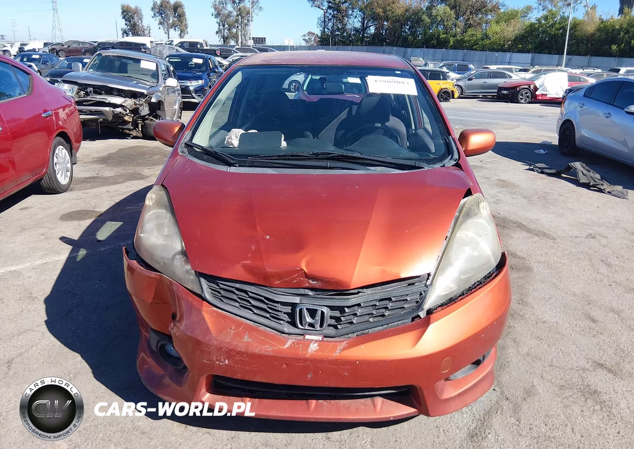 2012 Honda Fit Sport VIN:JHMGE8H58CC027947 - 12