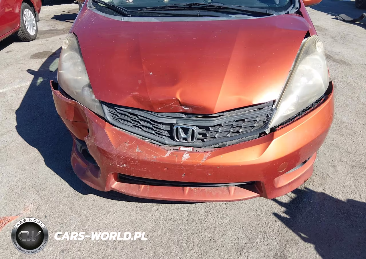 2012 Honda Fit Sport VIN:JHMGE8H58CC027947 - 6