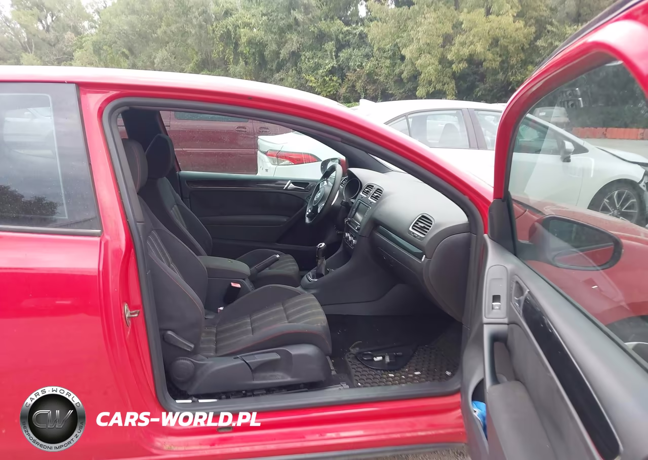 2010 Volkswagen Gti 2-Door VIN:WVWED7AJ3AW400479 - 5