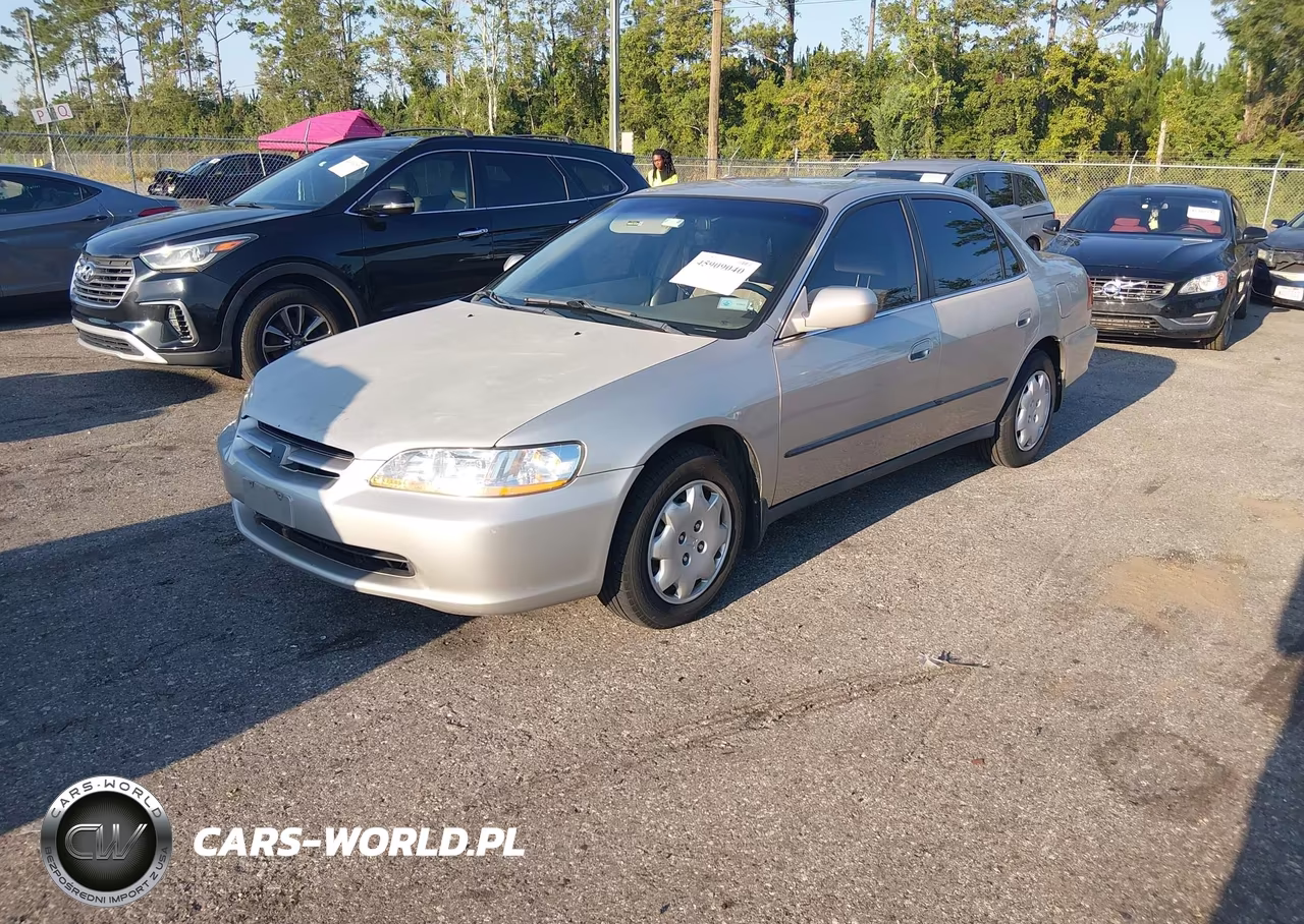 1999 Honda Accord Lx VIN:1HGCG5642XA132683 - 2