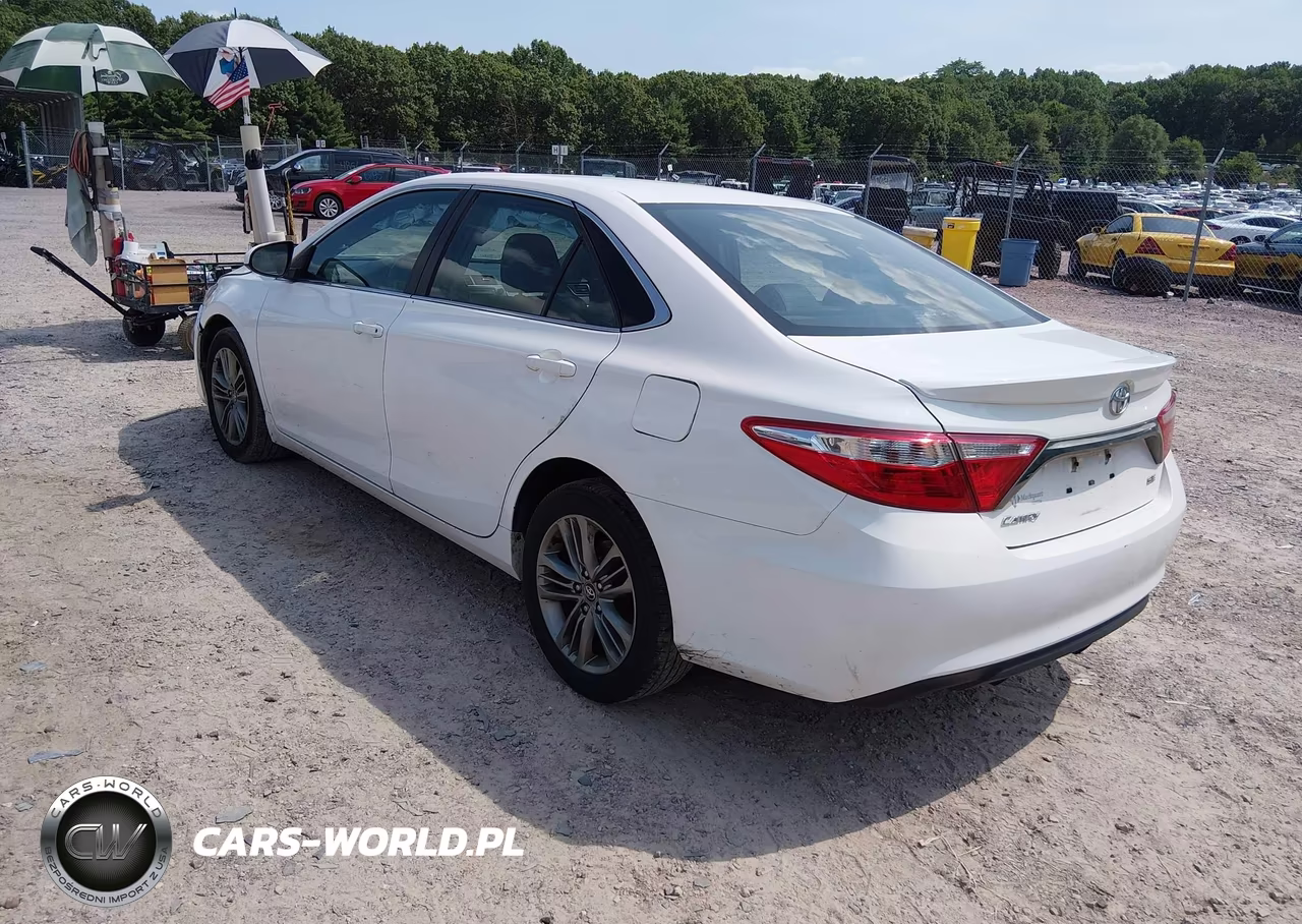 2017 Toyota Camry Se VIN:4T1BF1FK9HU806439 - 3