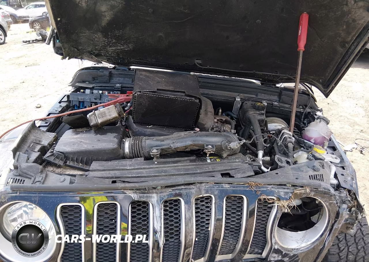 2019 Jeep Wrangler Unlimited Sahara 4X4 VIN:1C4HJXEN6KW590136 - 10