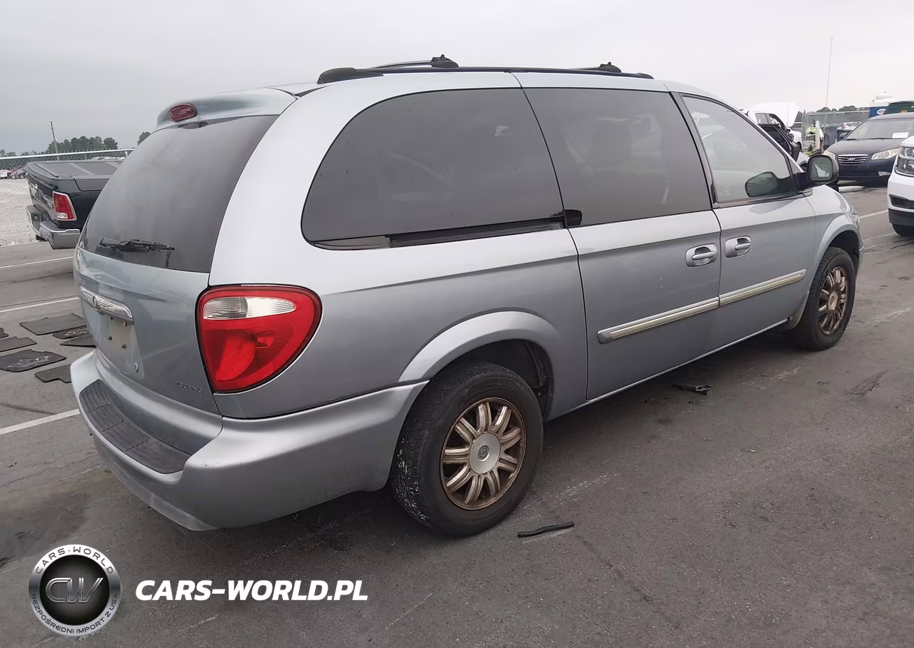 2006 Chrysler Town & Country Touring VIN:2A8GP54L86R670544 - 4