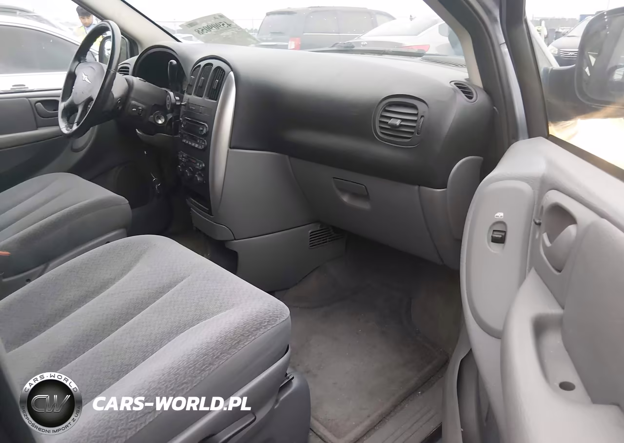 2006 Chrysler Town & Country Touring VIN:2A8GP54L86R670544 - 5