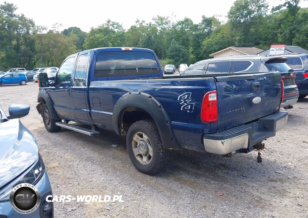 2011 Ford F-250 Xlt VIN:1FT7X2B66BEC90032 - 3
