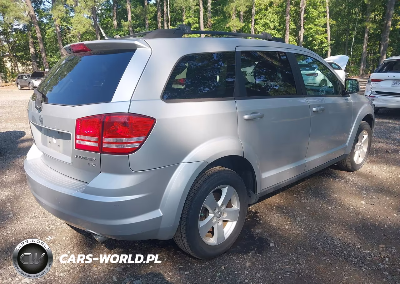 2010 Dodge Journey Sxt VIN:3D4PG5FV2AT266153 - 4