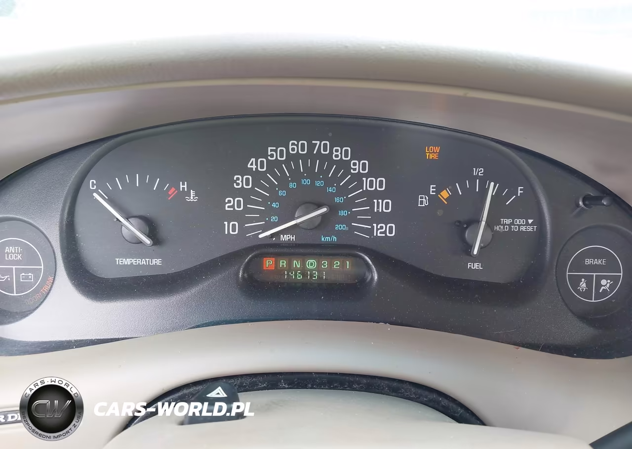 2001 Buick Century Custom VIN:2G4WS52J311117998 - 7