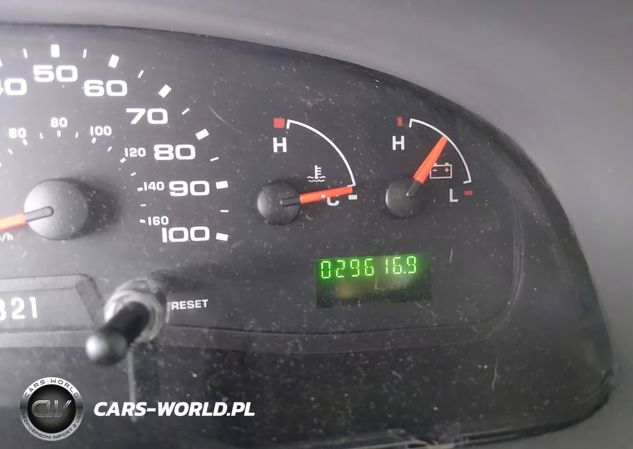 2008 Ford Econoline Commercial Cutaway VIN:1FDXE45S78DB25904 - 5
