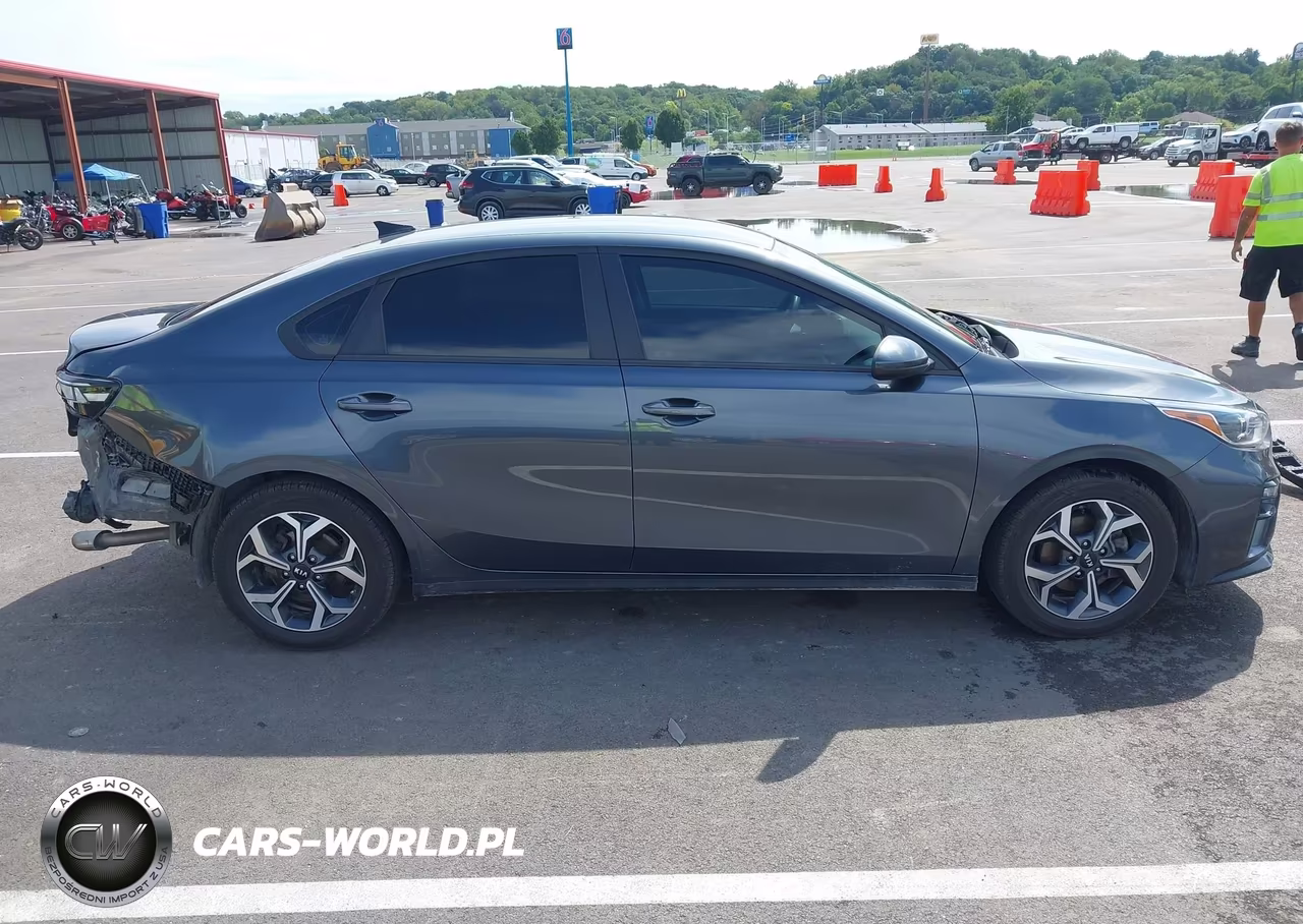 2021 Kia Forte Lxs VIN:3KPF24AD4ME331271 - 13