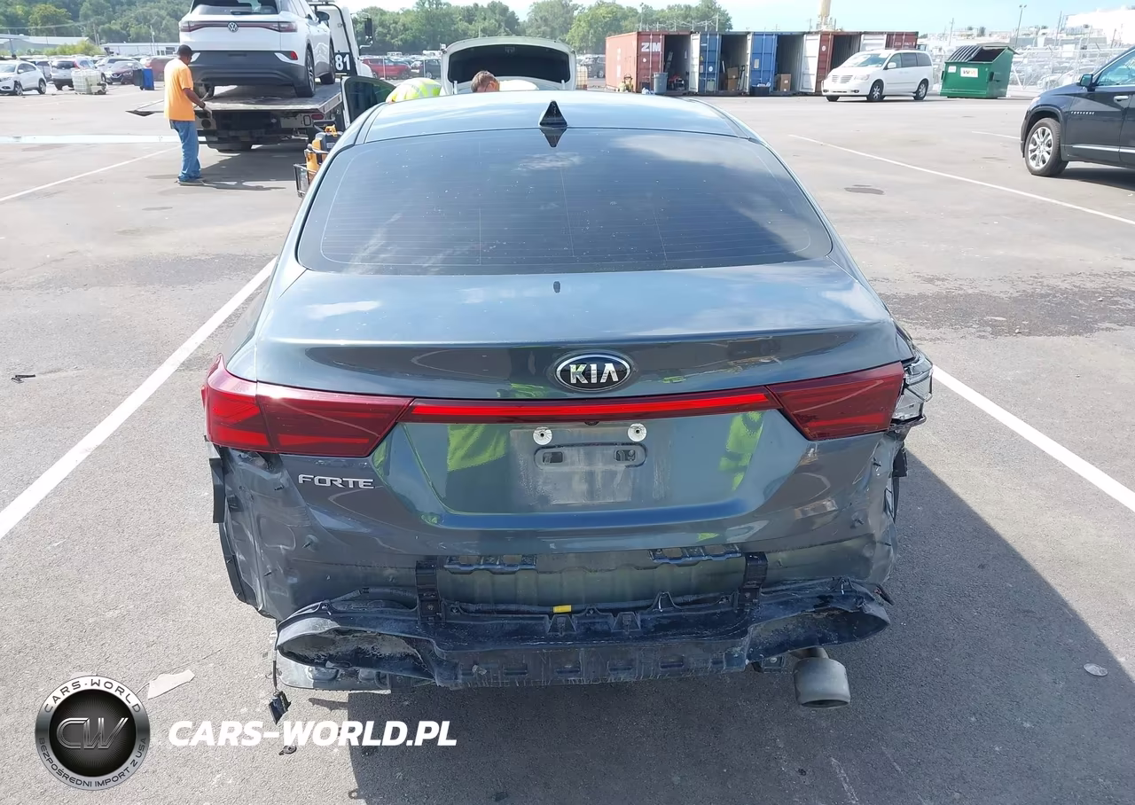 2021 Kia Forte Lxs VIN:3KPF24AD4ME331271 - 16