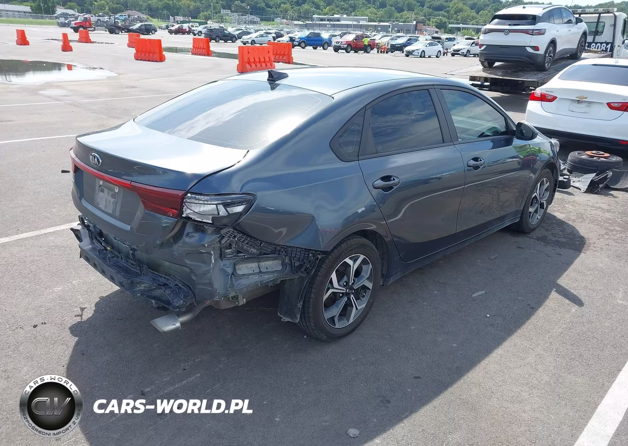 2021 Kia Forte Lxs VIN:3KPF24AD4ME331271 - 4