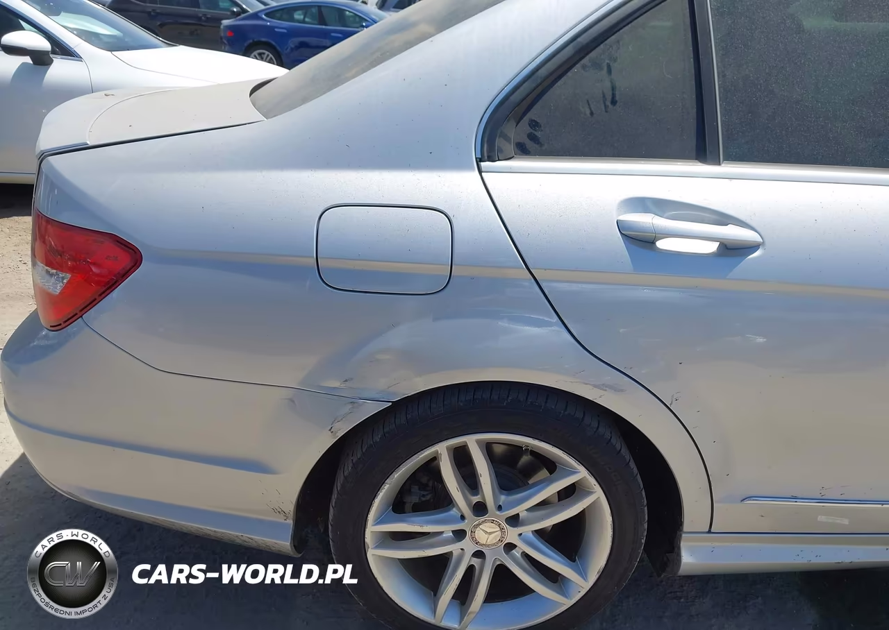 2013 Mercedes-Benz C 250 Sport VIN:WDDGF4HB6DR295395 - 15