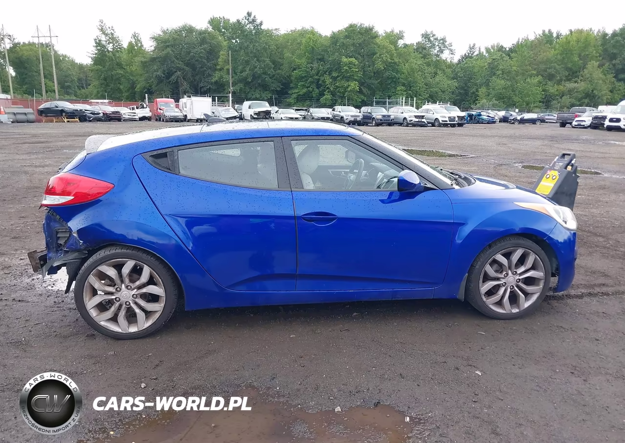 2012 Hyundai Veloster Base W-Gray VIN:KMHTC6AD1CU080815 - 14