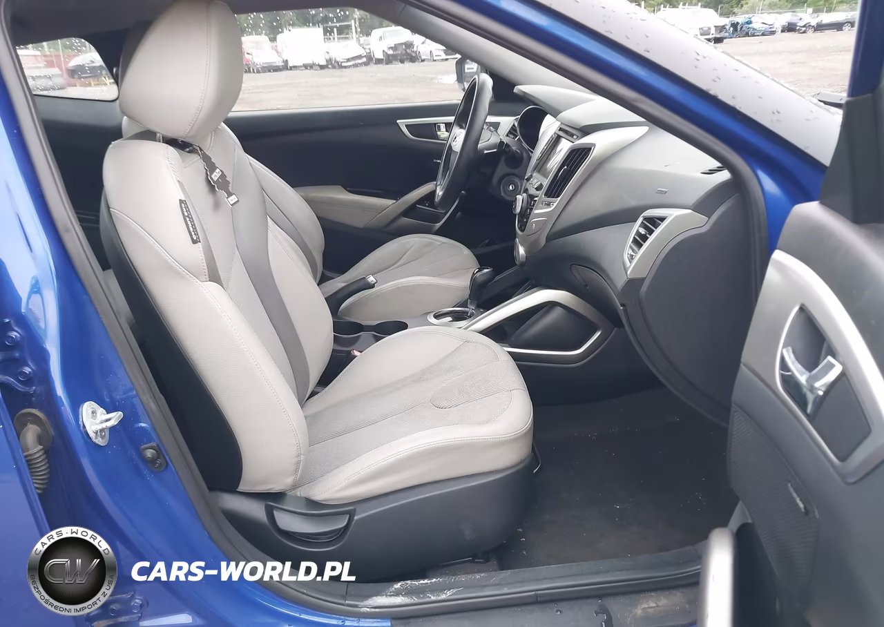 2012 Hyundai Veloster Base W-Gray VIN:KMHTC6AD1CU080815 - 5