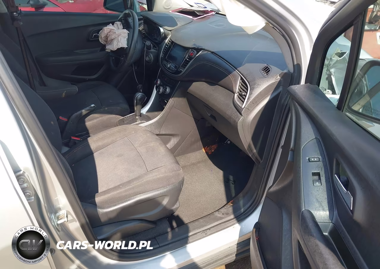 2020 Chevrolet Trax Fwd Lt VIN:3GNCJLSBXLL310150 - 5