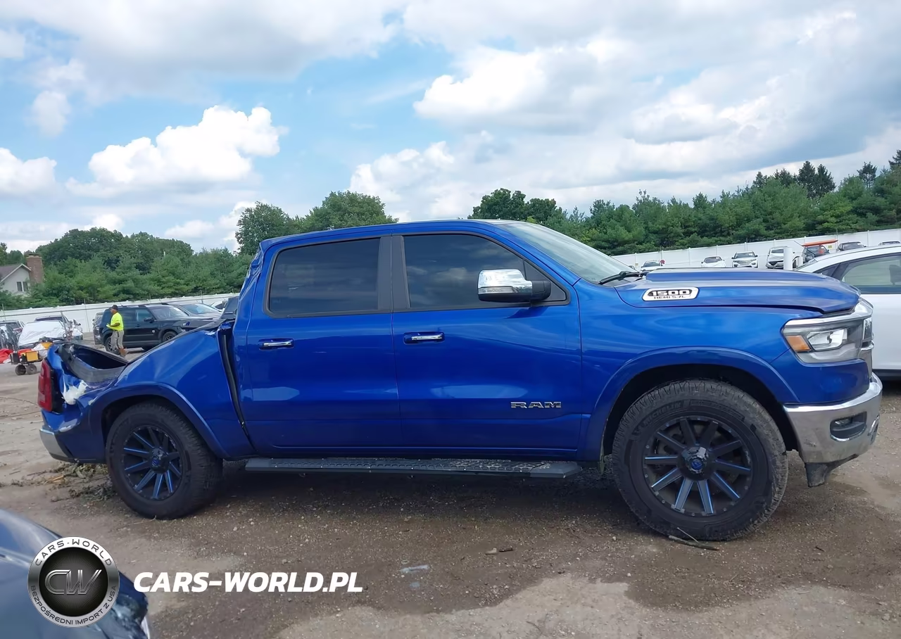 2019 Ram 1500 Laramie 4X4 5'7 Box VIN:1C6SRFJT6KN619726 - 13