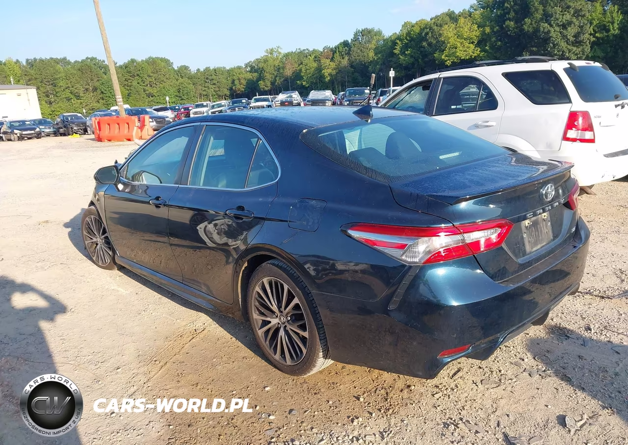 2019 Toyota Camry Se VIN:4T1B11HK0KU698750 - 3