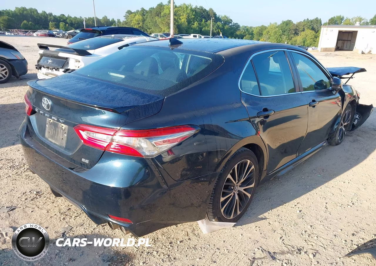 2019 Toyota Camry Se VIN:4T1B11HK0KU698750 - 4