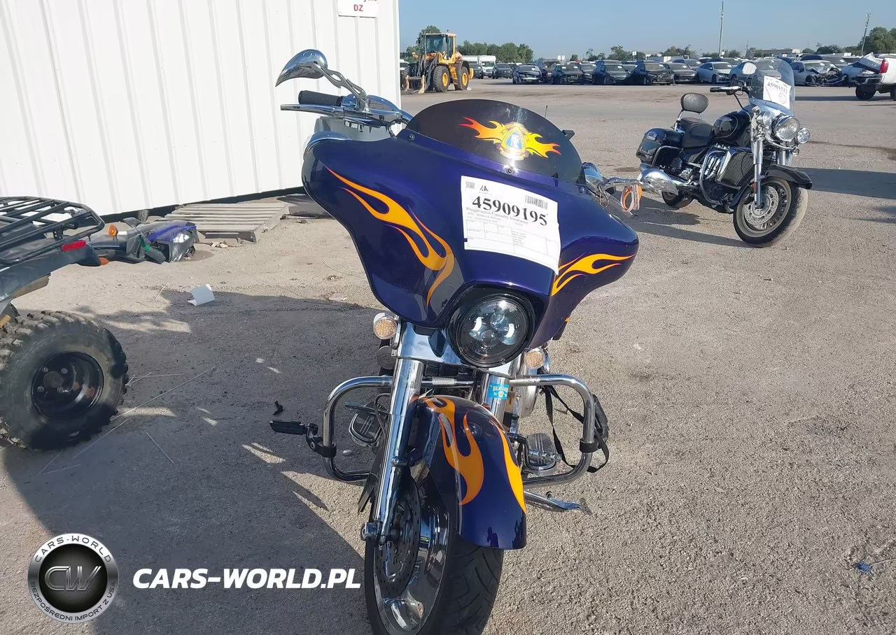 2012 Harley-Davidson Flhx Street Glide VIN:1HD1KBM10CB658728 - 5
